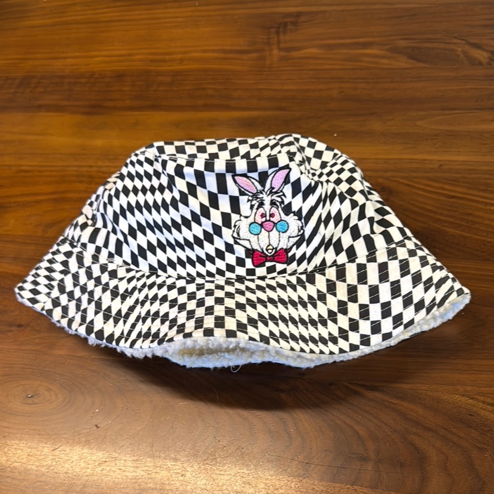 Disney Alice in wonderland bucket hat Disneyland